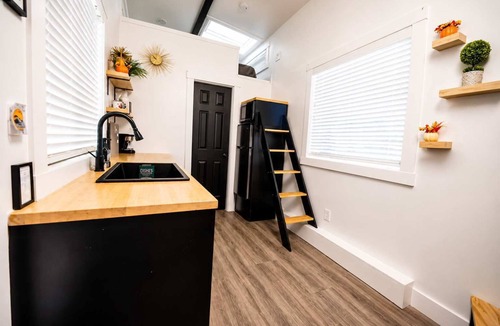 Apple Valley House | Dog-Friendly Escape Zion Adventure Base