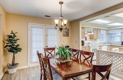 Shipyard Plantation Condo | Dog-friendly ,golf course views, pool,beach nearby