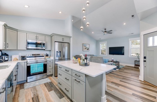 Colington House | Dog friendly-perfect central location in OBX, few minutes walk from the beach