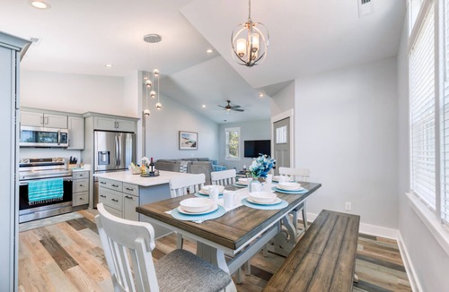 Colington House | Dog friendly-perfect central location in OBX, few minutes walk from the beach