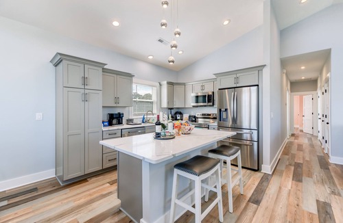 Colington House | Dog friendly-perfect central location in OBX, few minutes walk from the beach