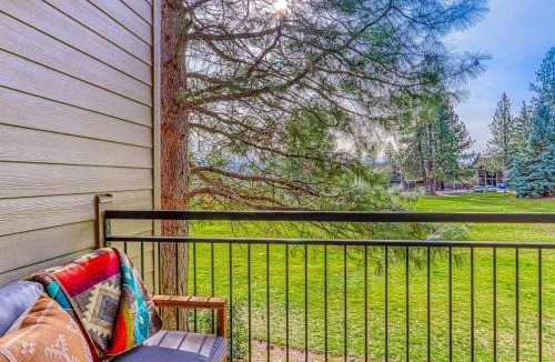Bend House | Dog-friendly second floor condo with pool & hot tub access & wood fireplace