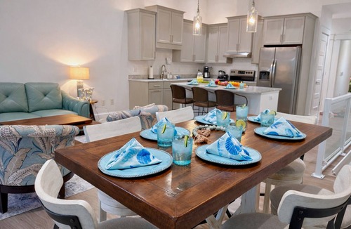 Fort Walton Beach House | Dog-Friendly Coastal Getaway Walk to Beach!