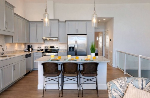 Fort Walton Beach House | Dog-Friendly Coastal Getaway Walk to Beach!