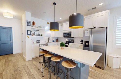 Washington Fields Condo | Dog Friendly Vacation! Athlete's Retreat | Amazing amenities