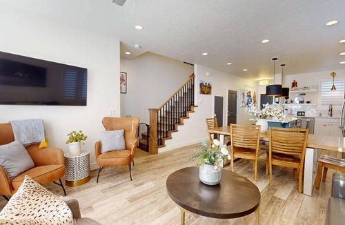 Washington Fields Condo | Dog Friendly Vacation! Athlete's Retreat | Amazing amenities