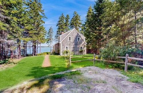 Tenants Harbor House | Dog-friendly, waterfront home on St George River with shore access, great views