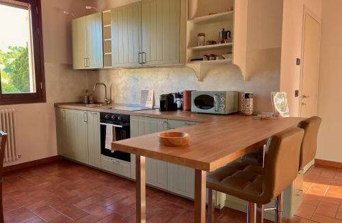 Dozza Apartment | Dolce Collina, Sunset Terrace & Vineyard Views