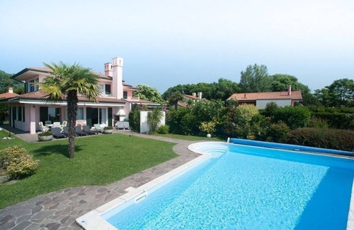 Isola Albarella Villa | Dolce Far Niente, Italy