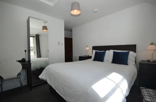 Tobermory House | Dolphin Apartment