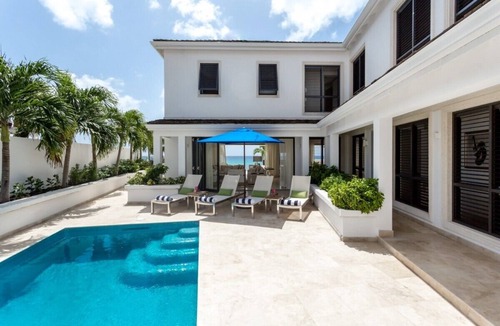 Prospect House | Dolphin Beach House (Reigate) by Fantasia Villas