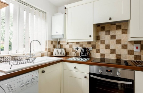 Poole House | Dolphin Cottage