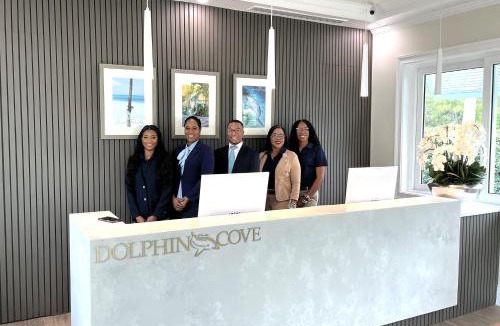 Bahama Reef Villa | Dolphin Cove