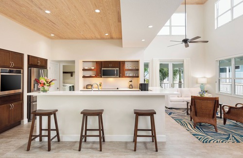 Key Largo Hotel | Dolphin Point Villas