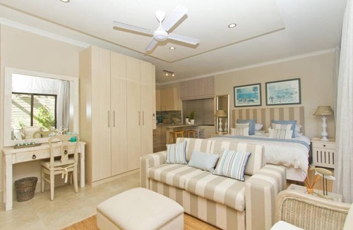 Wilderness Beach Apartment | Dolphinvilla Studio Apartment