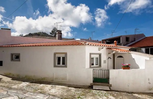 Sintra Apartment | Dom Pipas Houses - Casinha da Maria by LovelyStay