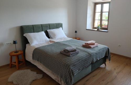 Predjama House | Domačija Blaževc