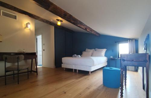 Saint-Germain-Du-Puch Bed & Breakfast | Domaine de Lézin