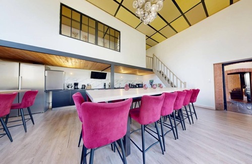 Saint-Planchers Cottage | Domaine de Lalie 20 people : tiny house, tennis, 8min sea