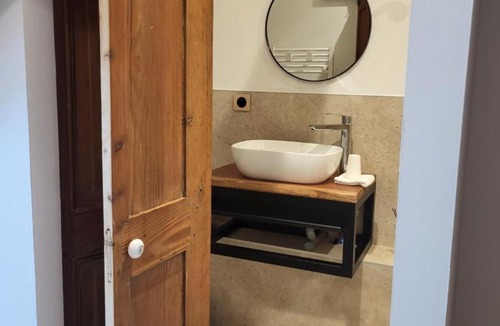 La Batie-Montgascon Bed & Breakfast | Domaine des Granges