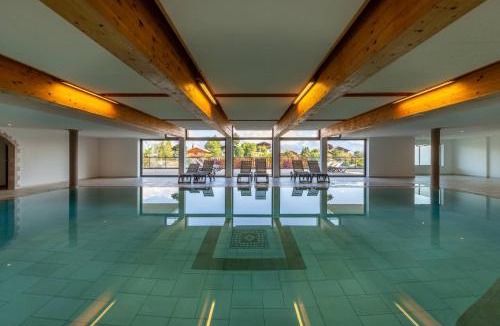 Saint-Pierre-de-Clages Apartment | Domaine des Reines C1 - Swimming pool