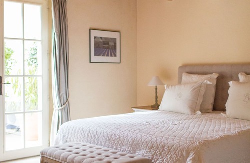 Oppede Bed & Breakfast | Domaine Les Roullets