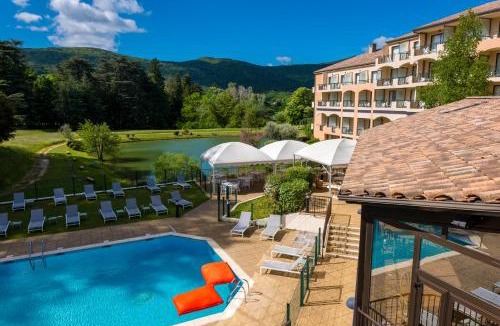 Dieulefit Hotel | Domaine Les Sources de Dieulefit