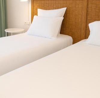Dieulefit Hotel | Domaine Les Sources de Dieulefit