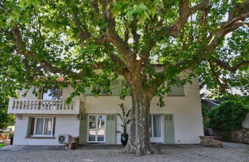 Le Luc House | Domaine Montserrat