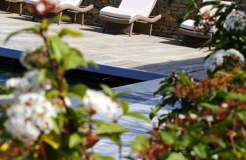 Fuveau Cottage | Domaine Rampale Lodge, heated swimming pool, between Aix-en-provence and Marseille