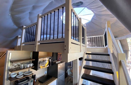 Perce Ski Chalet | Dome #1 forested at Domaine Renard