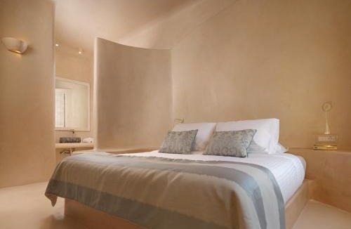 Imerovigli Hotel | Dome Santorini Resort