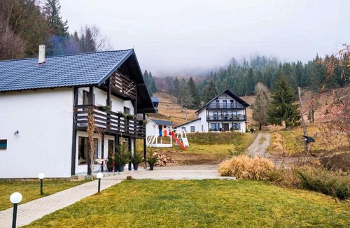 Bistrita Bargaului House | Domeniul Barabuc Colibita