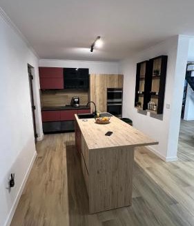Risca Villa | Domeniul H