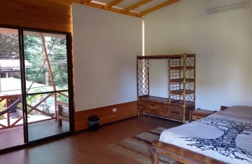 Dominical House | Domi Hostel