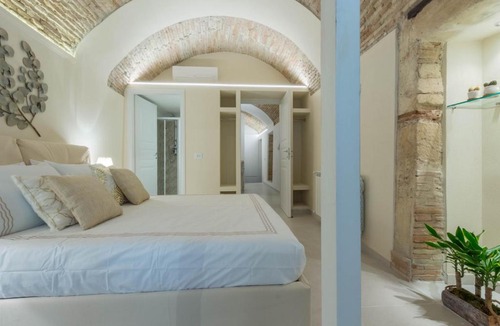 Historic Castle District House | DOMO 5 TESTE
