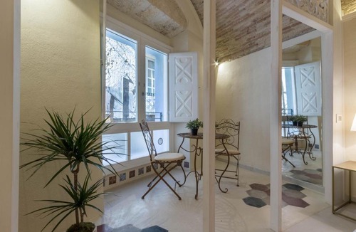Historic Castle District House | DOMO 5 TESTE