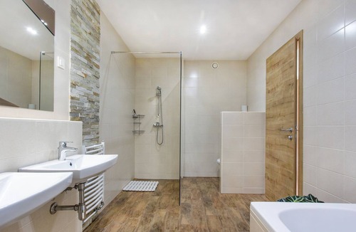 Medvode Apartment | DOMOVOJ, Forest view apartment, between Ljubljana and Bled, with terrace