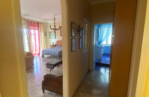 Fuorigrotta Bed & Breakfast | Domus Diocleziano, la tua casa lontano da casa! Comoda, sicura e accogliente!