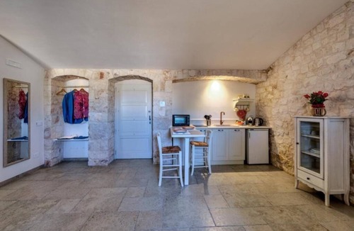 Old Town Cisternino Villa | Domus Petri 1908 Prickly Pear- Trulli with swimming pool in Itria Valley
