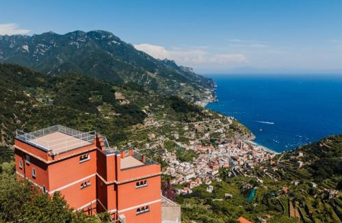 Ravello House | Domus Rubra
