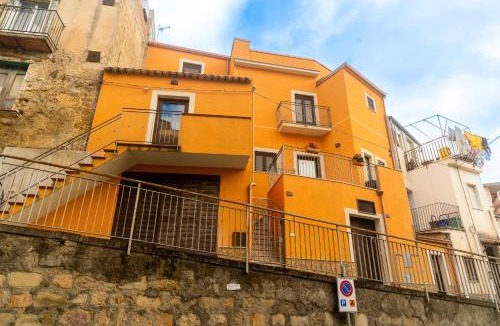 Agira House | Domus Teja