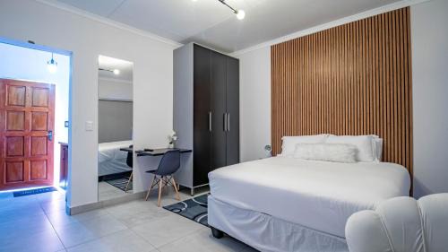Rustenburg House | DonDave Guesthouse