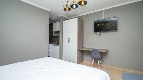 Rustenburg House | DonDave Guesthouse
