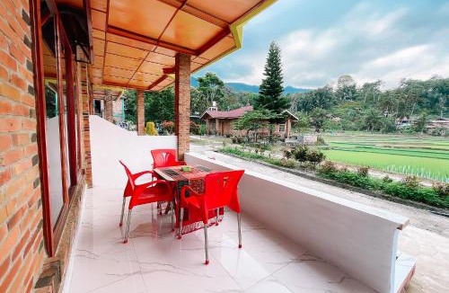 Tuk Tuk House | Doni Guest House by Staigo