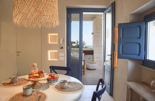 Capitolo Villa | Donna Lucia Romantic Villa w/jacuzzi Sea Front