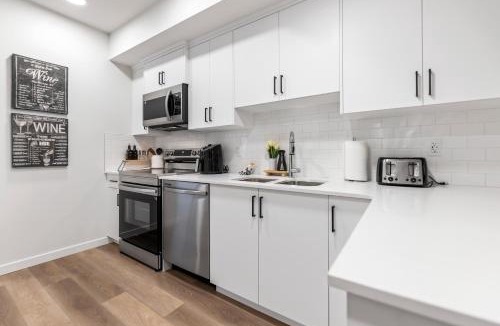 Southeast Calgary House | Dont Overpay-2Bd 1 Bath -Calm Family Place