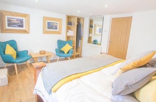 Porthleven Apartment | Doolittle