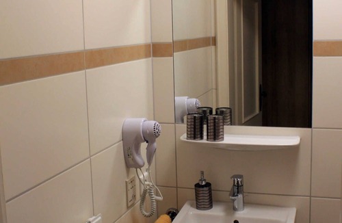 Bad Windsheim Bed & Breakfast | Doppelzimmer 1 - Pension Pastoriushaus