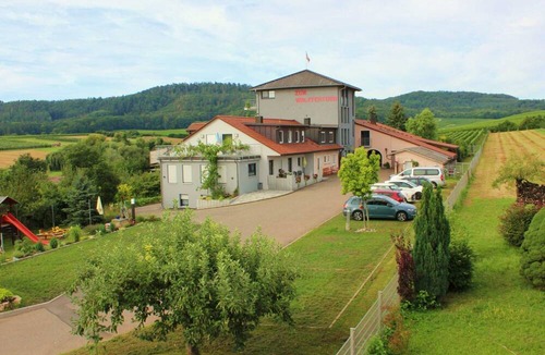 Lehrensteinsfeld Apartment | Doppelzimmer 2/2 - Gästehaus Zum Wolffenturm